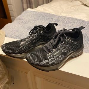 Brooks levitate running shoes